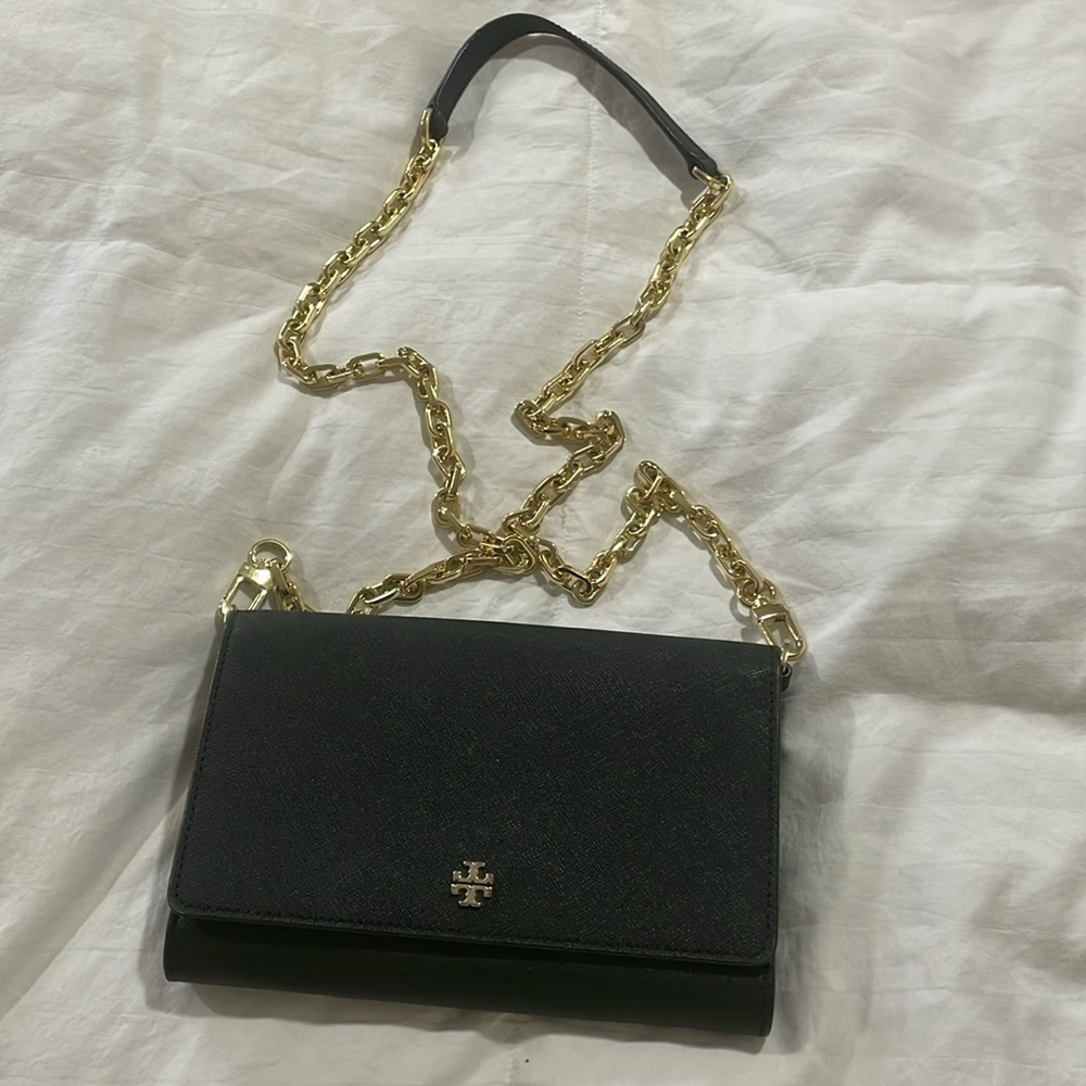Tory Burch crossbody wallet